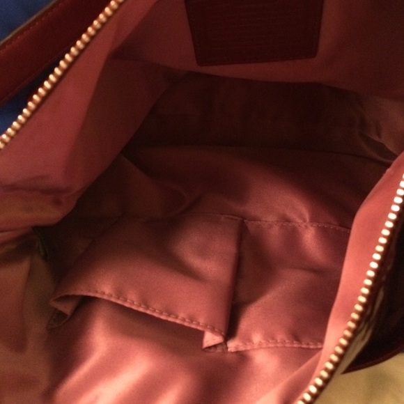 Coach purse - Picture 2 of 4