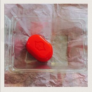 Lip plumper size medium