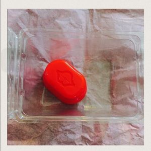 Lip plumper size Medium