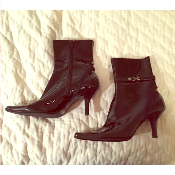 Patent leather Enzo Angiolini ankle boots