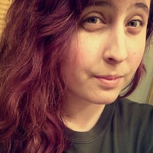 Meet your Posher, Cynthia