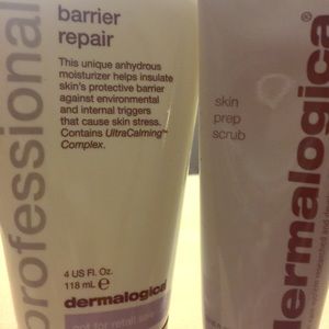 Bundle deal (moisturizer/scrub)