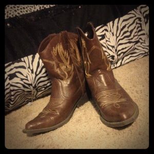Short Cowboy Boots