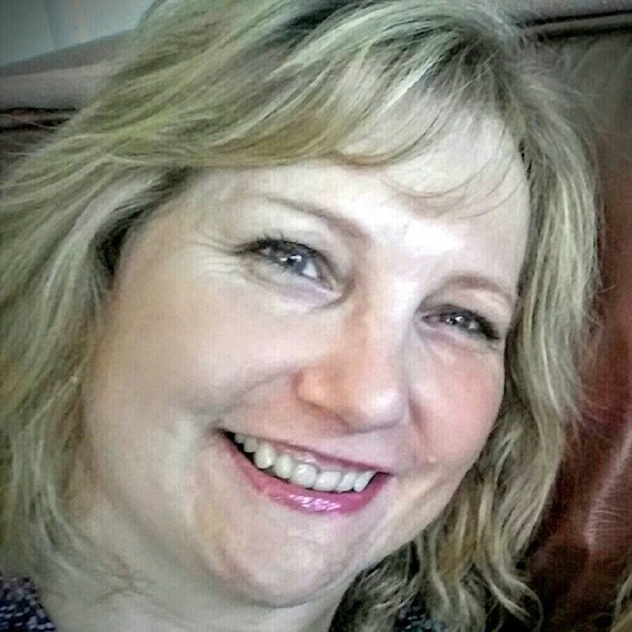 Meet your Posher, Tina