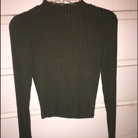 Forest green long sleeve crop top