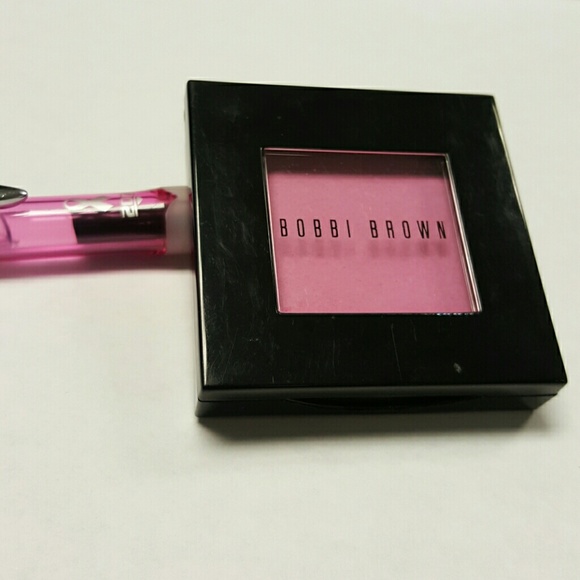 BOBBY BROWN Blush