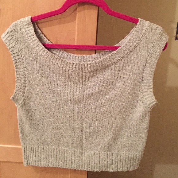 Never been worn. Laundry Sleeveless crop sweater - Picture 1 of 3