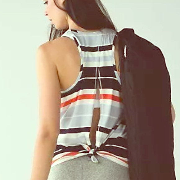 Lululemon all tied up tank size 4