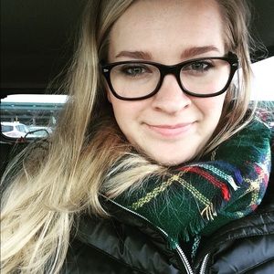 Meet your Posher, Alison