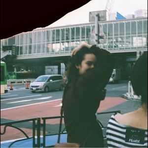 Meet your Posher, C lau dia