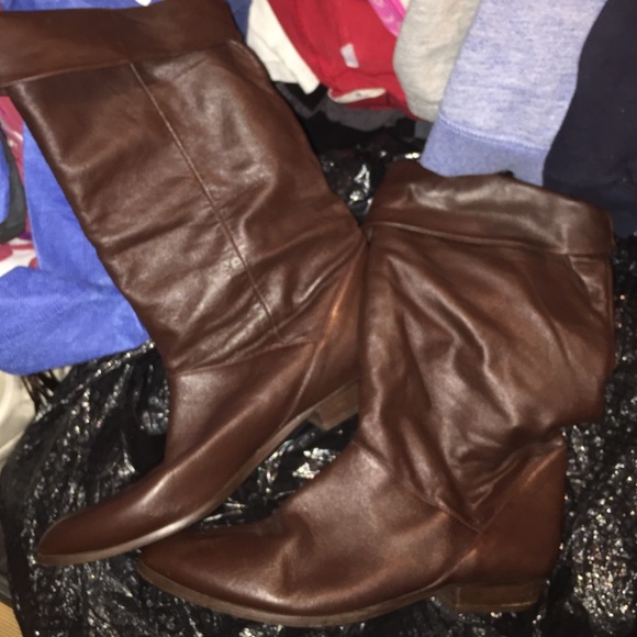 Bundle two pairs of leather boots
