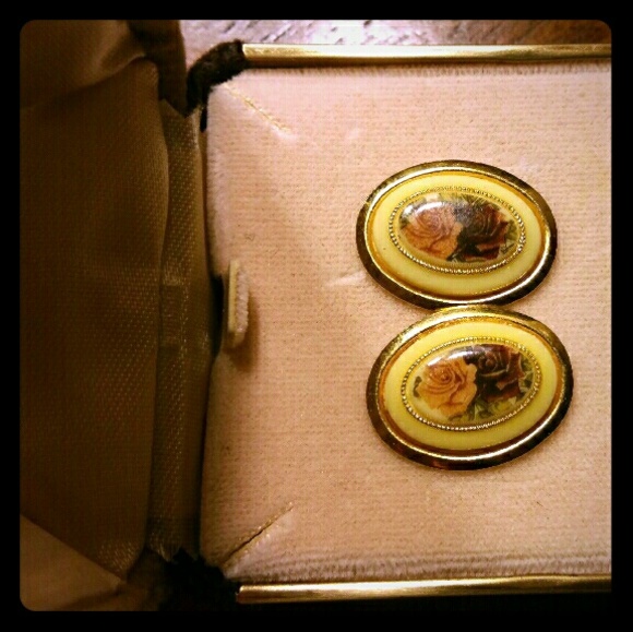 Vintage floral studs circa 1960s