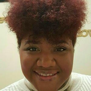 Meet your Posher, Ana