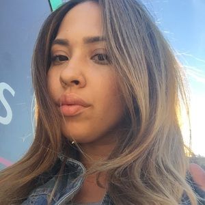 Meet your Posher, Jasmin