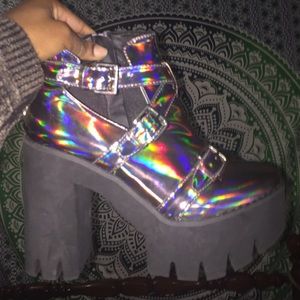 metallic platforms