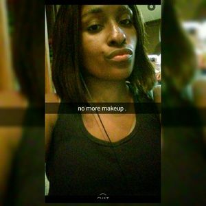 Meet your Posher, Monique