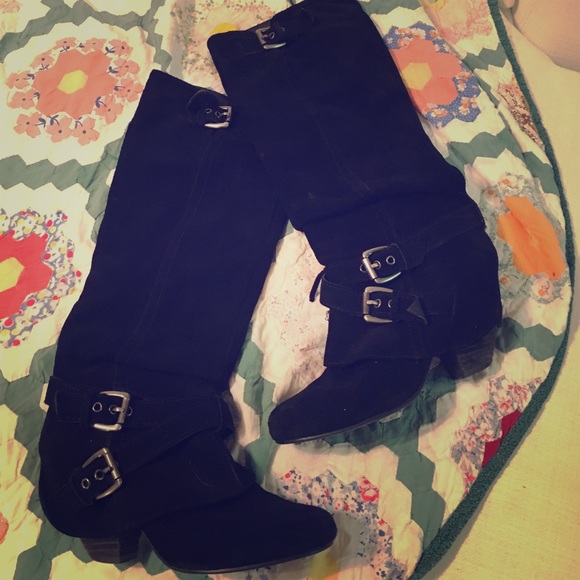 Steve Madden Shoes - Steve Madden Suede Boots