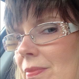 Meet your Posher, Sheila