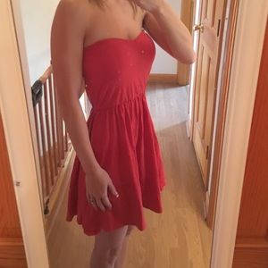 Strapless sweetheart dress