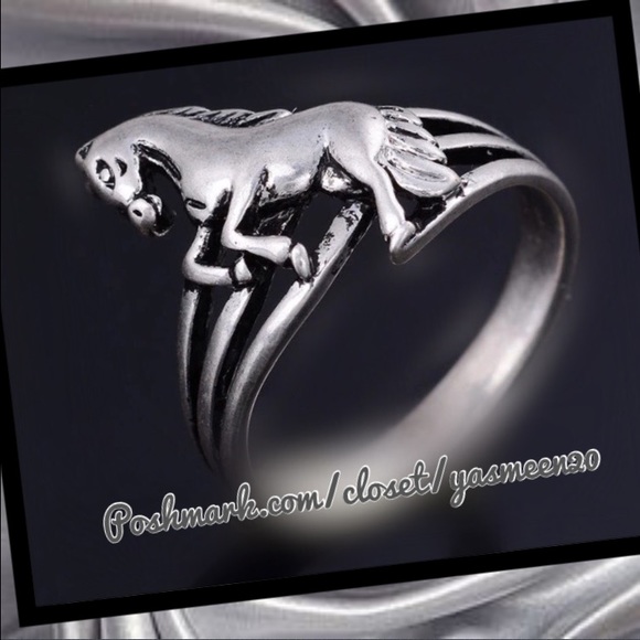 New Antique Silver Horse Ring - Picture 2 of 2