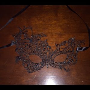 Lace masquerade mask