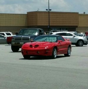 Meet your Posher, Leanne