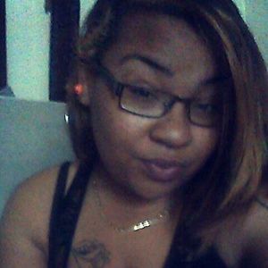 Meet your Posher, Toya