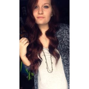 Meet your Posher, Alicia