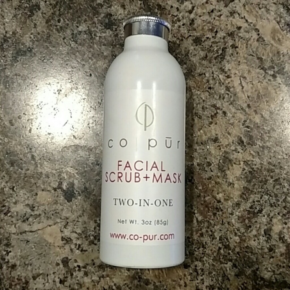 Free w. Purchase  CO PUR Natral Face Scrub + Mask