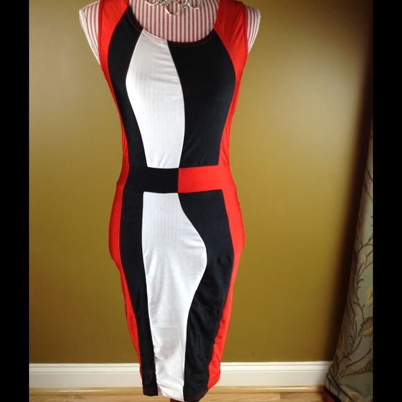 Red, Black, and White Body Dress - Picture 2 of 4