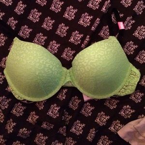 Vs push up bra
