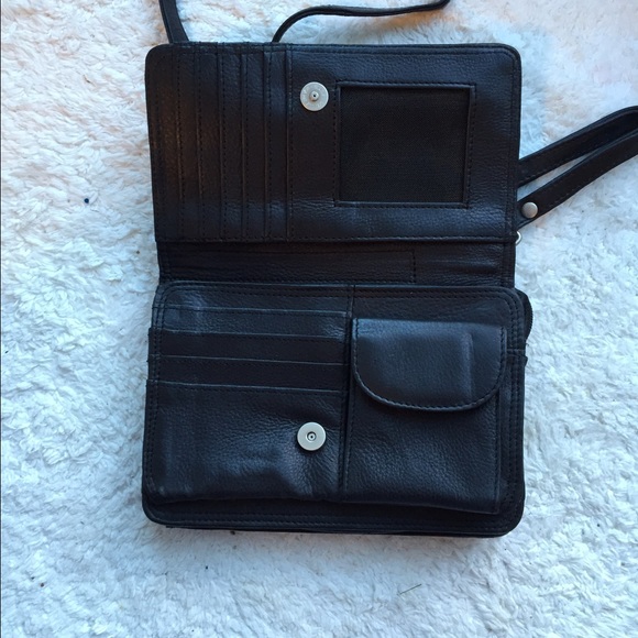 Small black clutch - Picture 1 of 2