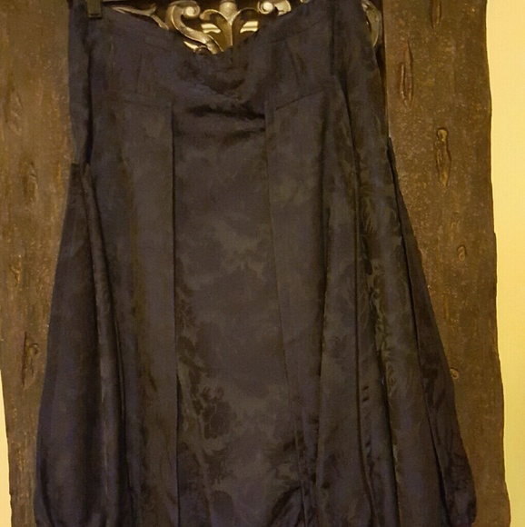 Vera Wang bubble Skirt - Picture 3 of 3