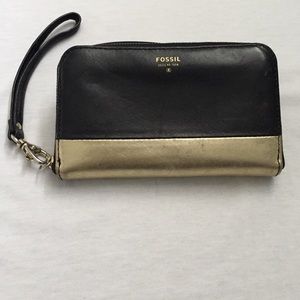 Fossil cell phone wallet
