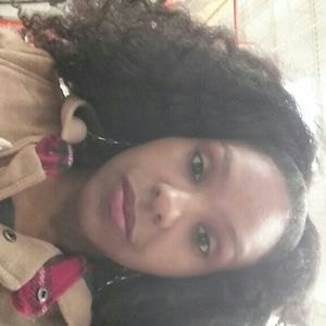 Meet your Posher, Dana