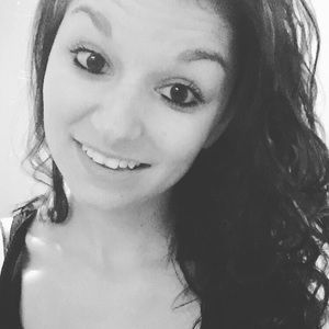 Meet your Posher, Marissa