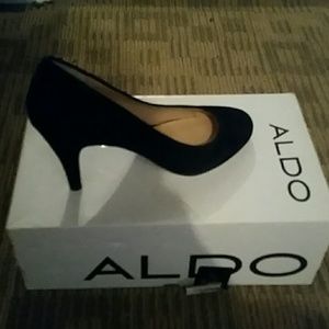 Black NEW Aldo Pumps -size 6