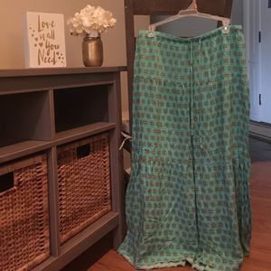 Mossimo maxi skirt