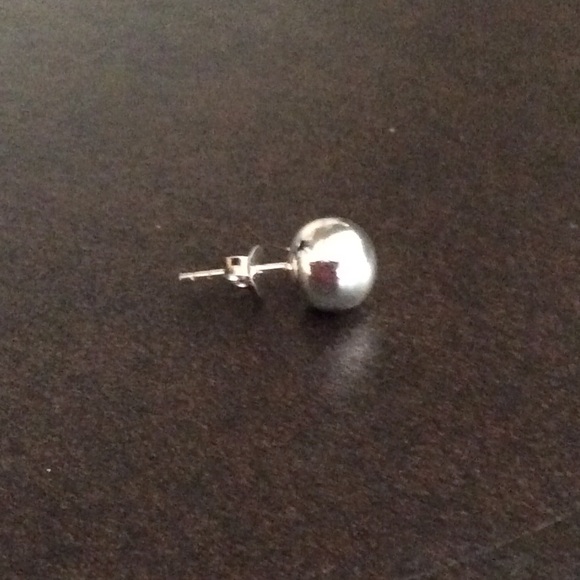 ⚪️ NWOT 10mm Sterling Ball Stud Earrings - Picture 4 of 4