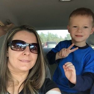 Meet your Posher, Candace