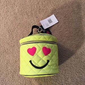 Brand new, fun and cute makeup bag! #organized