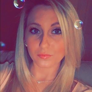 Meet your Posher, Alexandra