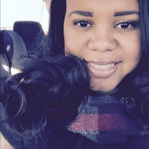 Meet your Posher, Monica