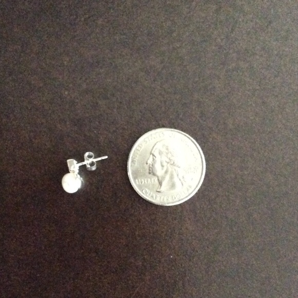 💎⚪️ NWOT CZ and Pearl Earrings - Picture 4 of 4