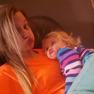 Meet your Posher, Noressa