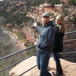 Meet your Posher, Caitlin