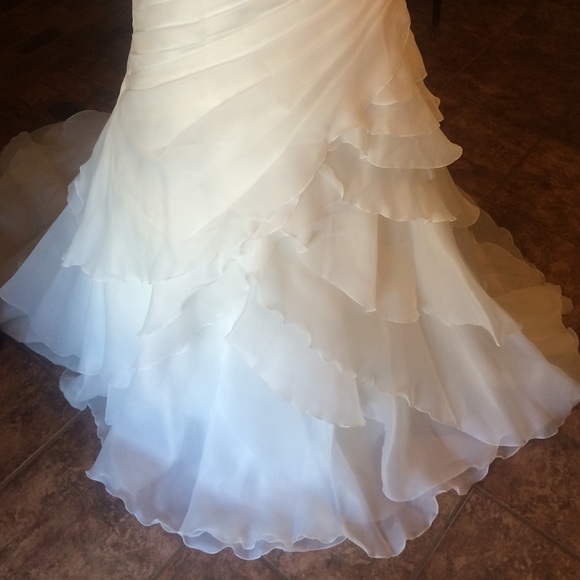 👰🏼Gorgeous Wedding Dress NWT - Picture 2 of 4