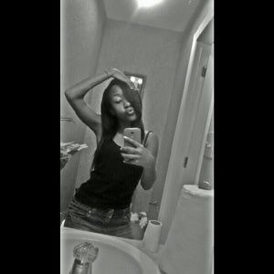 Meet your Posher, Jillian