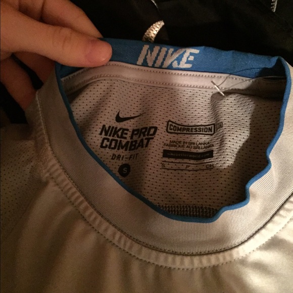 NIKE compression under armor - Picture 3 of 3