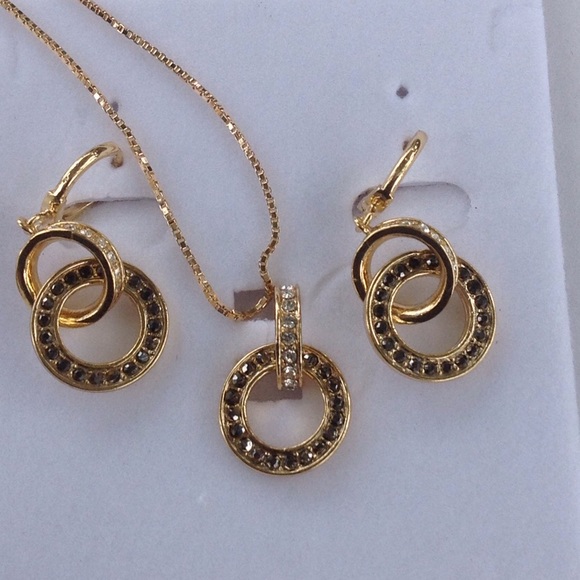 Marcasite Crystal Double Ring Set - Picture 2 of 4